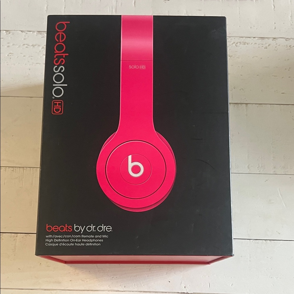 Beats by Dre Solo HD On-Ear Headphones - Pink